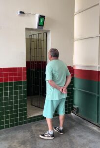 Penitenciária em Curitibanos implementa tecnologia de leitura facial para controle do registro da jornada das atividades laborais dos reeducandos
