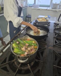 Gastronomia que Transforma: Internos do CASE de Itajaí Concluem Curso e Surpreendem com Talento Culinário