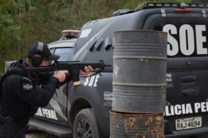 Discrição, Técnica e Coragem: o serviço de escolta da Polícia Penal de SC que movimentou mais de 2,5 mil presos sem uma única intercorrência